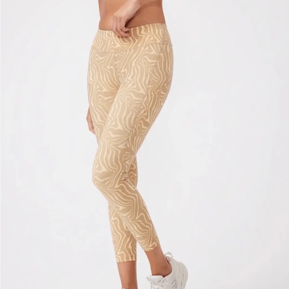 COPY - - Outdoor Voices superform zoom leggings in pampas swirl - size xs